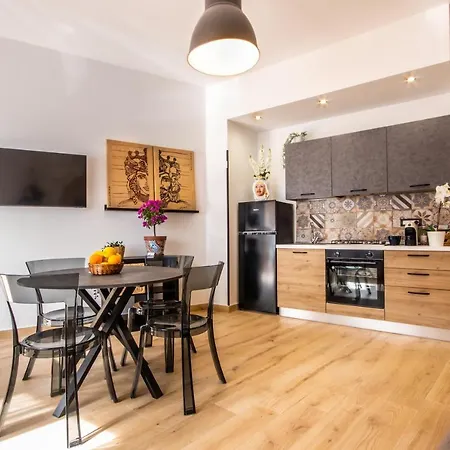 Casa Leonida Apartment